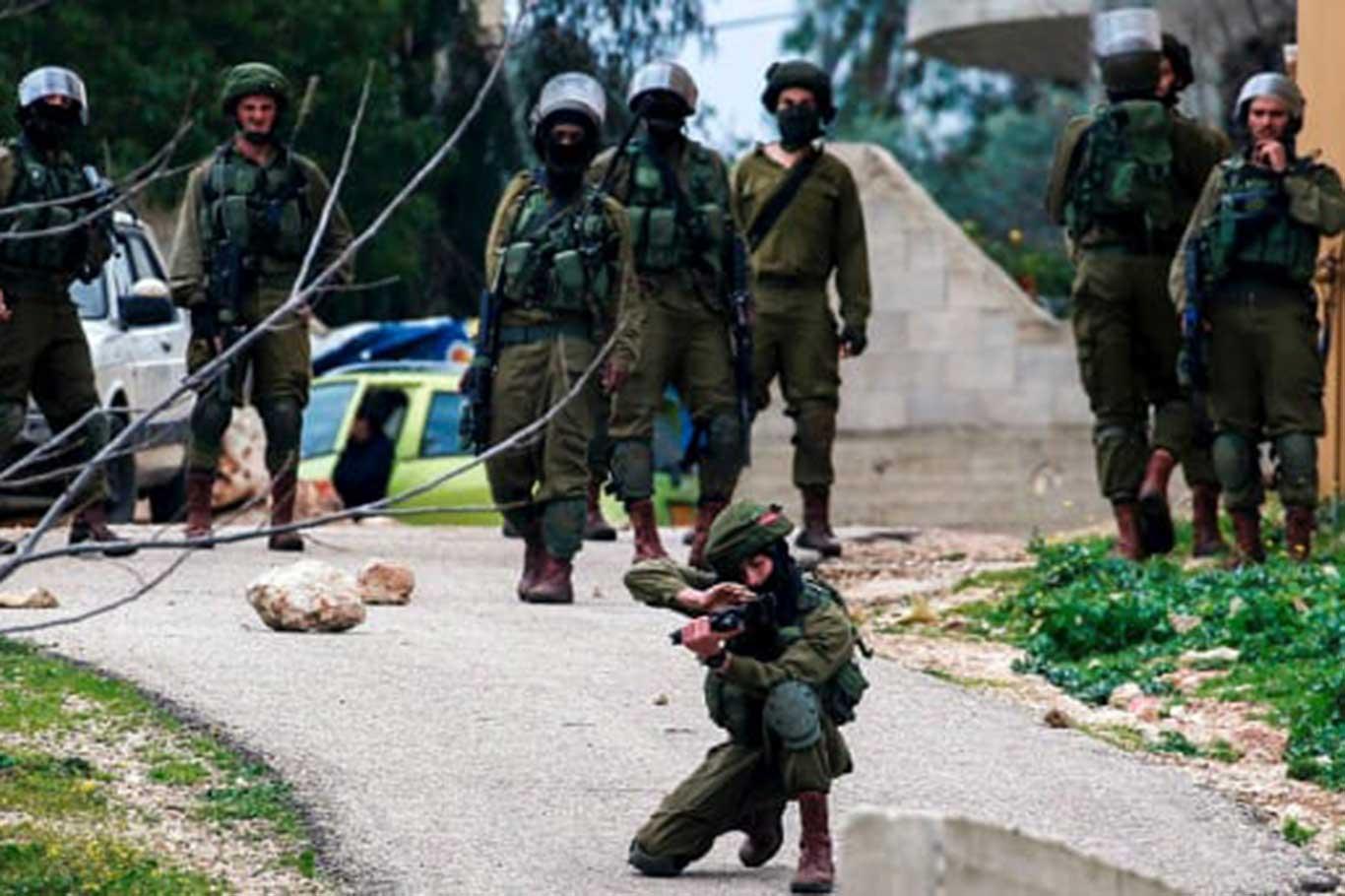 Palestinian kid injured in clashes with zionist gangs in Nablus